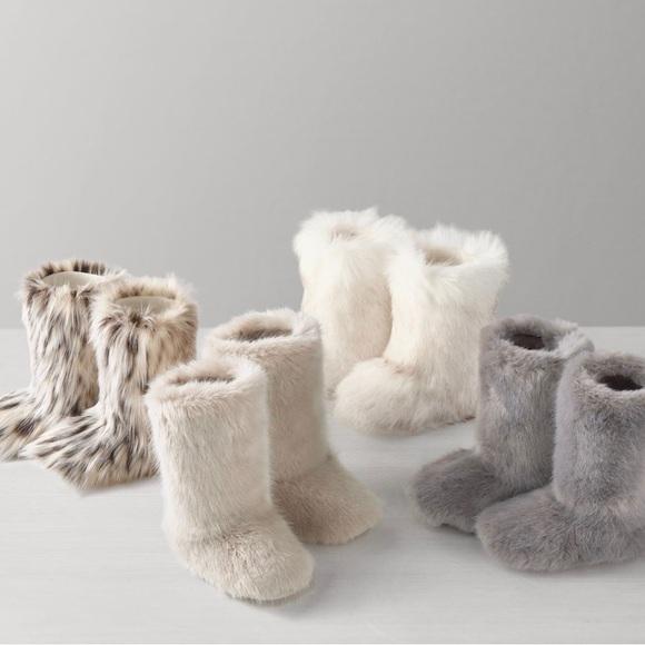 Restoration Hardware RH Teen Faux Fur Booties Boots Small (5-6) Solid Dune - Picture 2 of 4